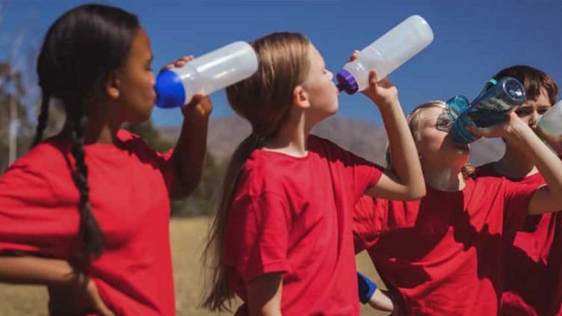 Je 'BPA free' plastika pri bidonih res neoporečna?