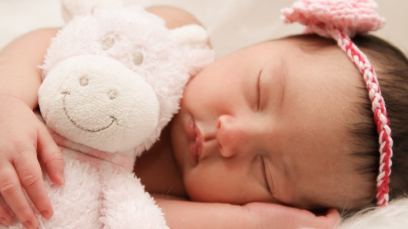 Kako naj otrok zaspi sam, 5 pogostih tehnik učenja