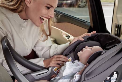 Do kdaj otrok v avtosedežu. Ne goljufajte!