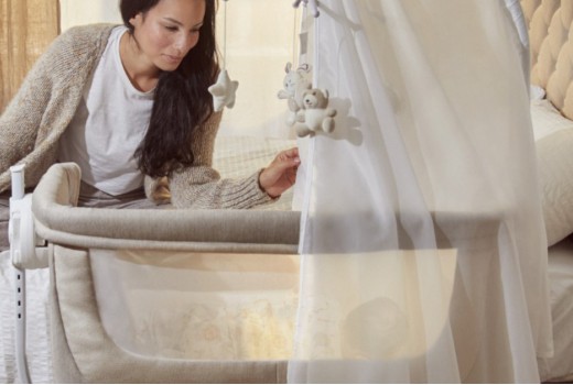 Praktična obposteljna posteljica za dojenčka