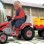 Zakaj je še vedno smotrno izbrati otroški traktor na pedala?
