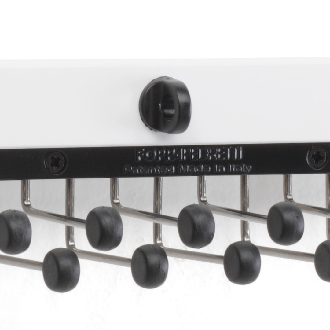 Dandy Bela – Eleganten leseni organizator za kravate Dandy Bela – Eleganten leseni organizator za kravate