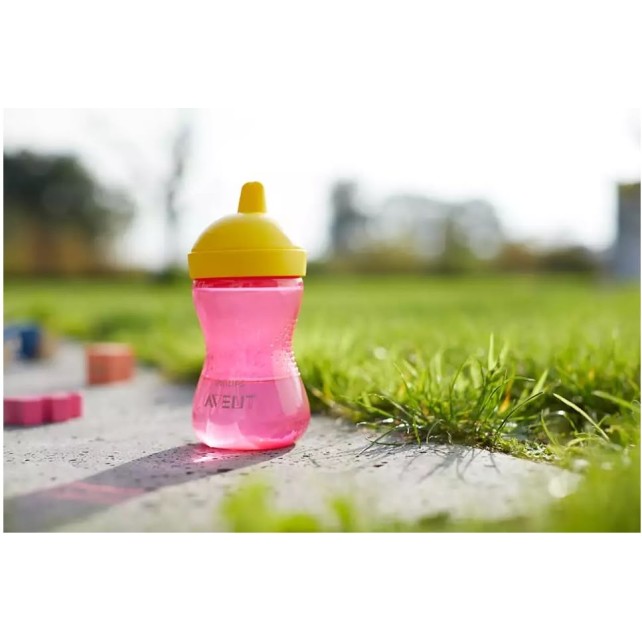 Lonček z ustnikom trdim, 300ml, 18m+, Ž Lonček z ustnikom trdim, 300ml, 18m+, Ž