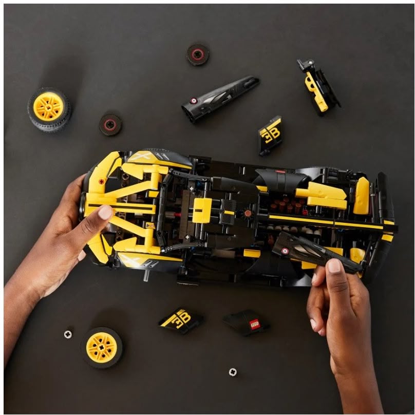 Lego kocke Technic Bugatti Bolide 42151