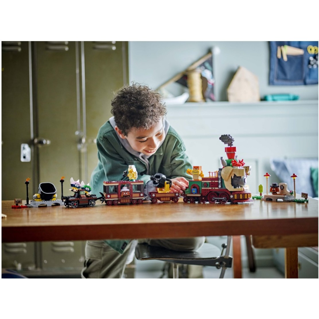 Kocke Super Mario Bowserjev ekspresni vlak 71437