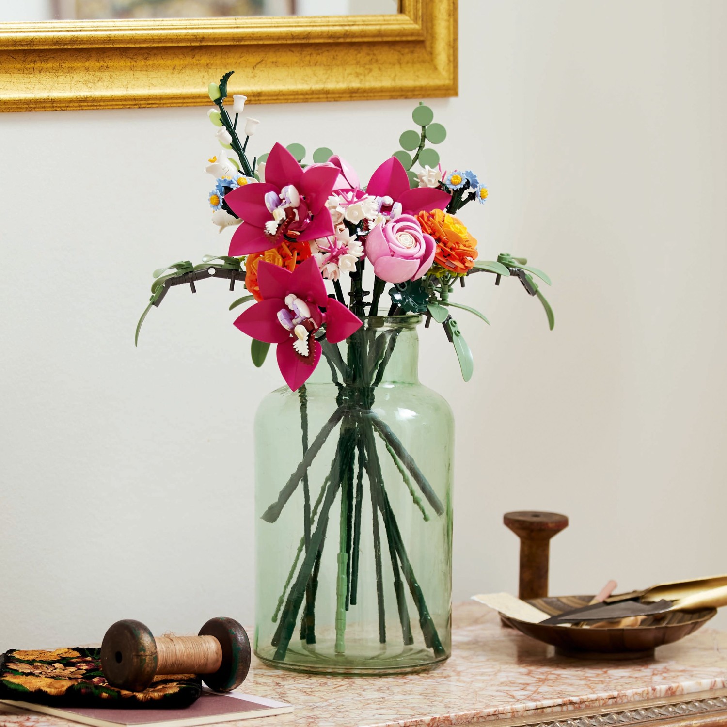 LEGO® Botanicals 10342 Čudovit šopek z rožnatimi cvetovi