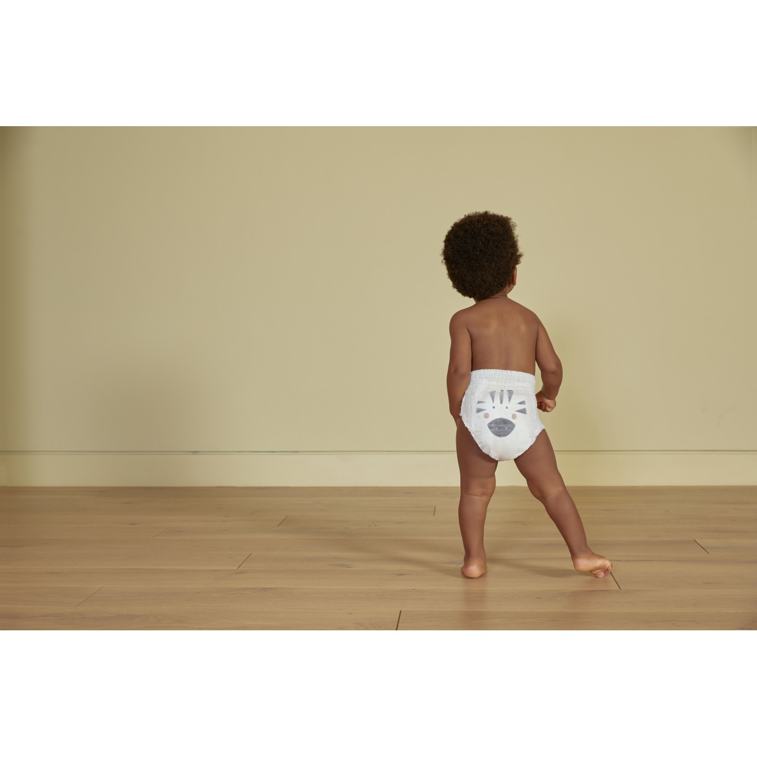 Kit&Kin plenice hlačne junior velikost 5, (12-17kg) 20 kos Kit&Kin plenice hlačne junior velikost 5, (12-17kg) 20 kos