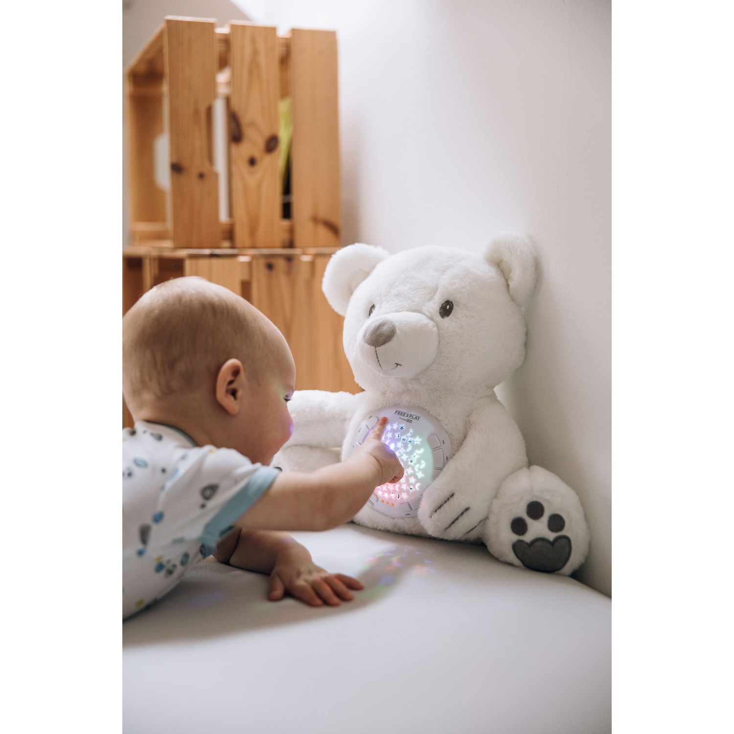 Free 2 Play Medvedek z glasbo in projekcijo