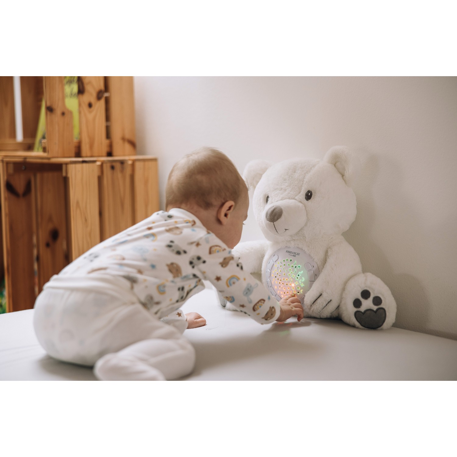 Free 2 Play Medvedek z glasbo in projekcijo