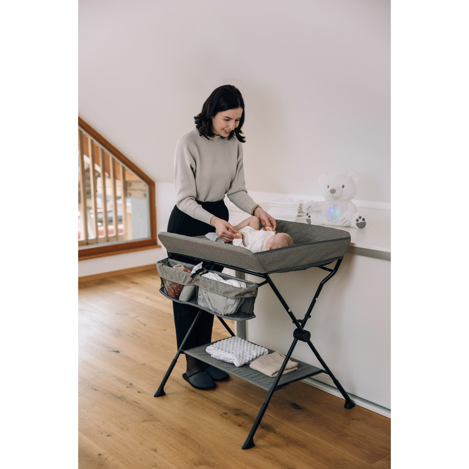 FreeON zložljiva previjalna miza LIA Grey