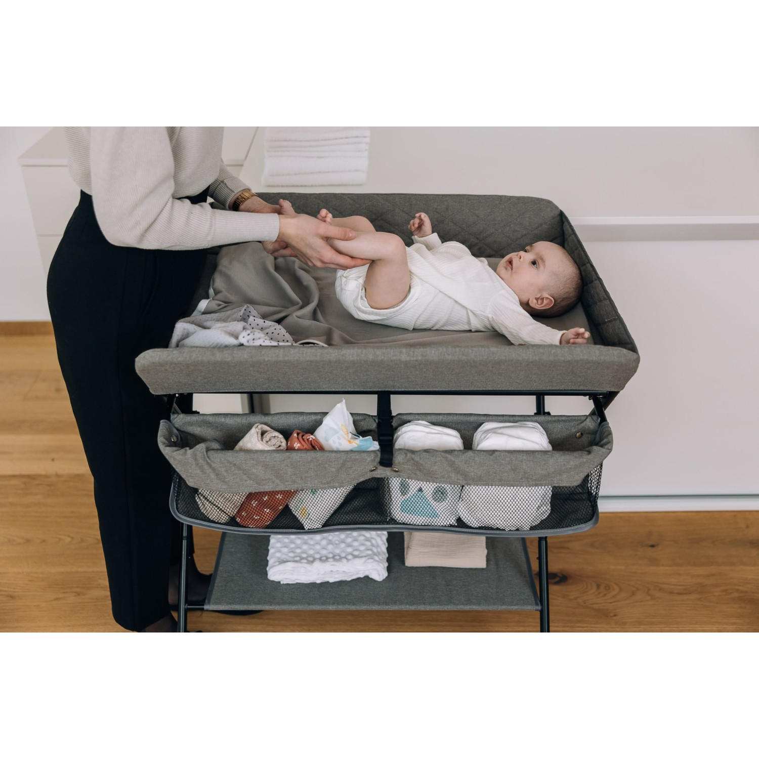 FreeON zložljiva previjalna miza LIA Grey