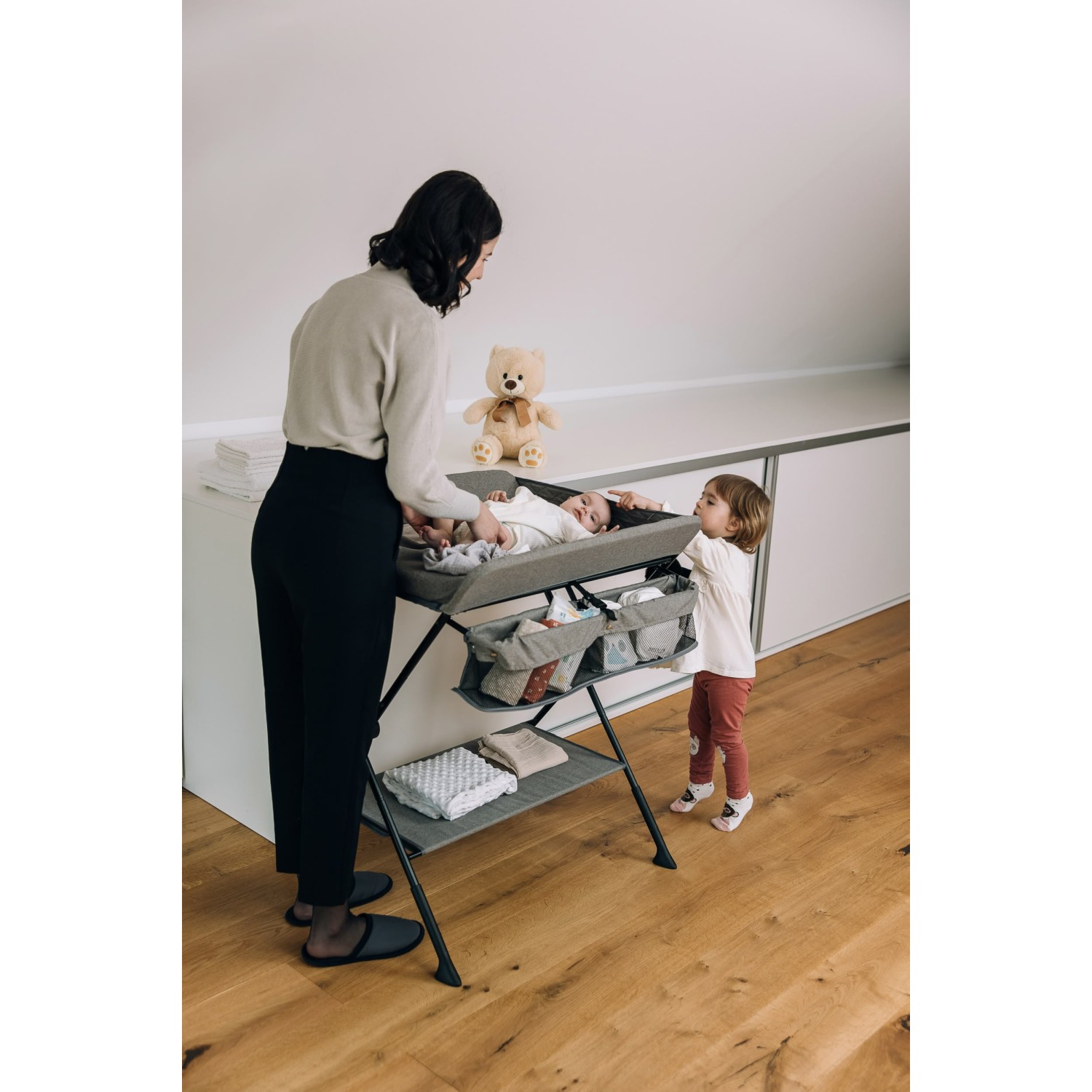 FreeON zložljiva previjalna miza LIA Grey
