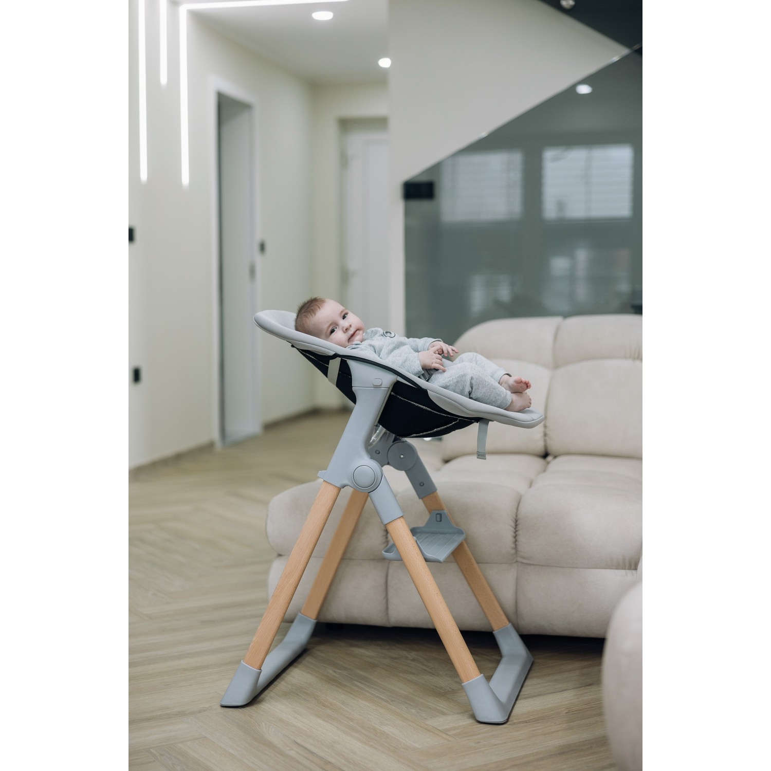 FreeON stol za hranjenje 2v1 Flexi Grow siva