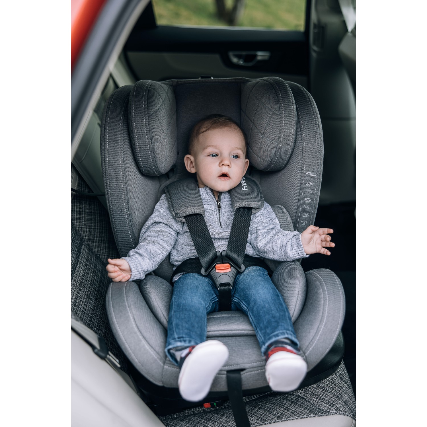 Avtosedež i-Size 40-150 cm Sierra gray Avtosedež i-Size 40-150 cm Sierra gray