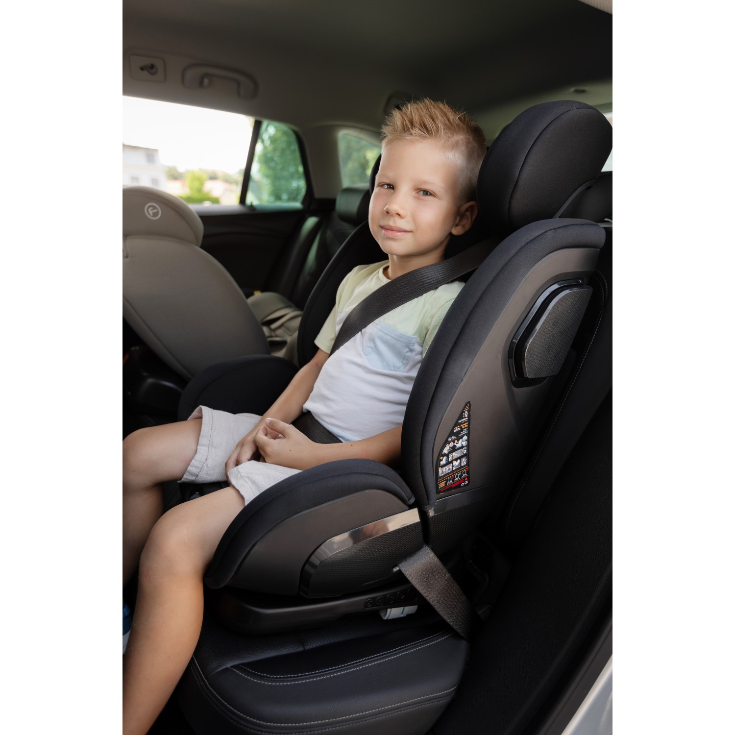 Avtosedež i-Size MAXIM Black 76-150 cm