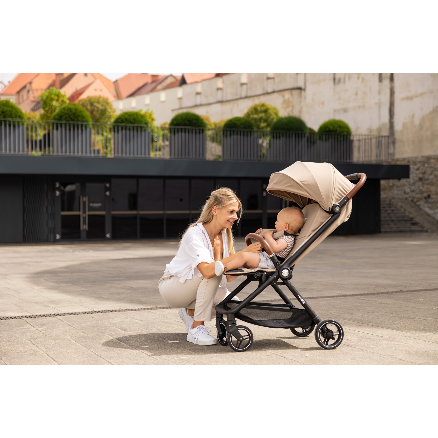 Športni voziček Freeon BOLD autofolding Beige