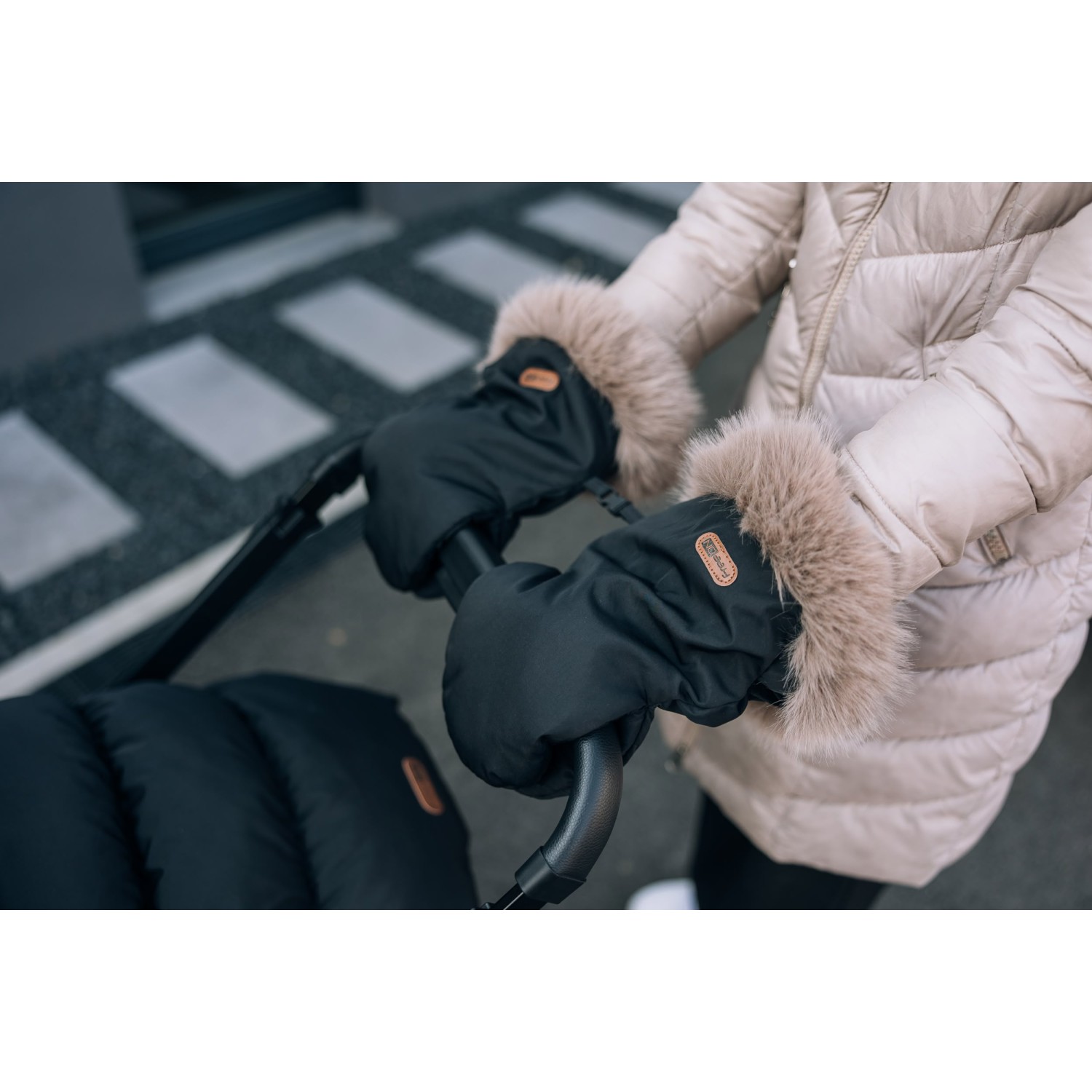 FreeON rukavice ARTIC Black FreeON rukavice ARTIC Black
