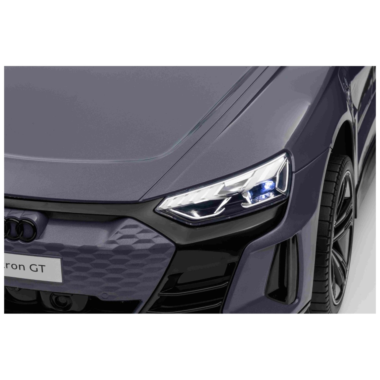 11V avto na akumulator Audi RS E-tron GT, litij, siv