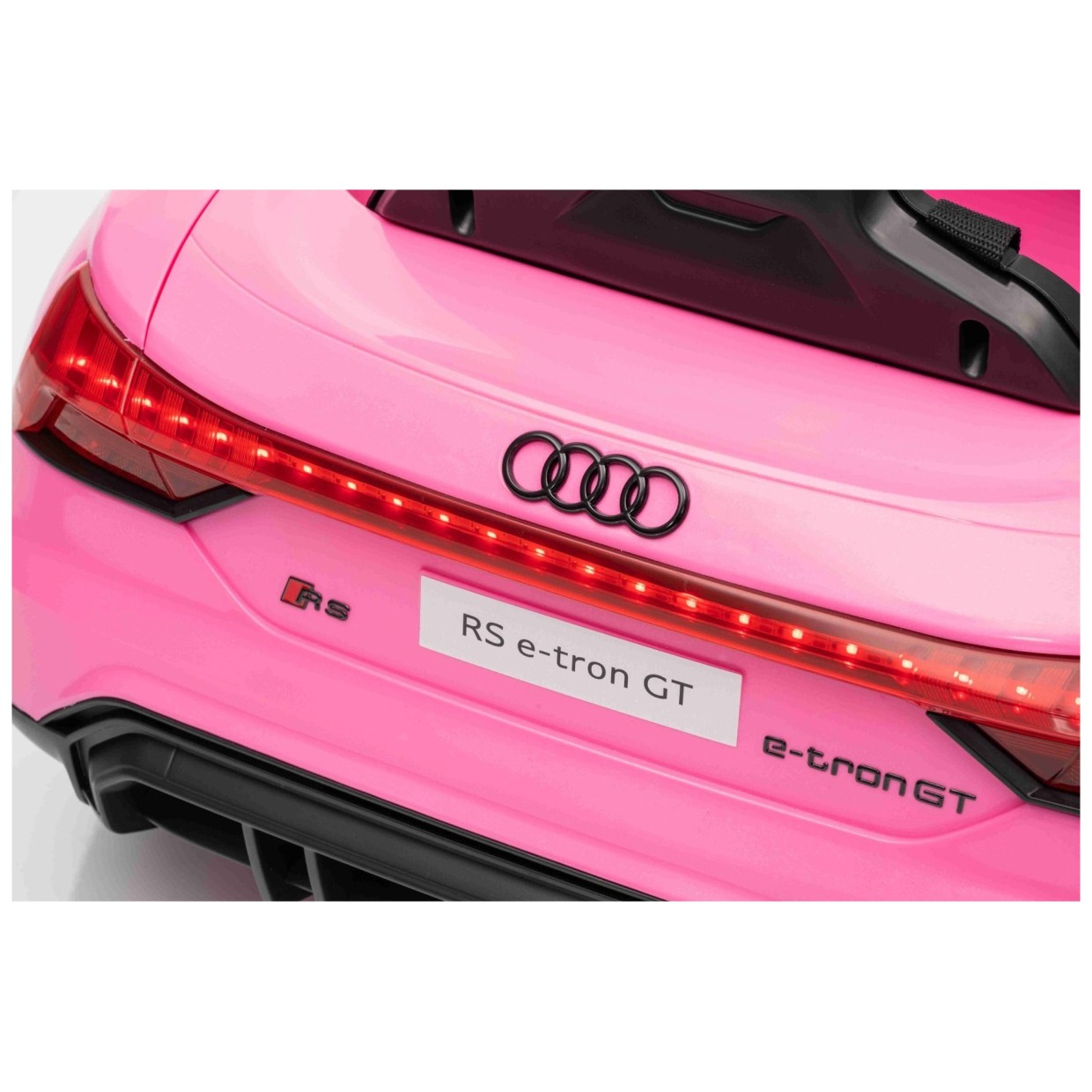 11V auto za djevojčice Audi RS E-tron GT, litij, pink