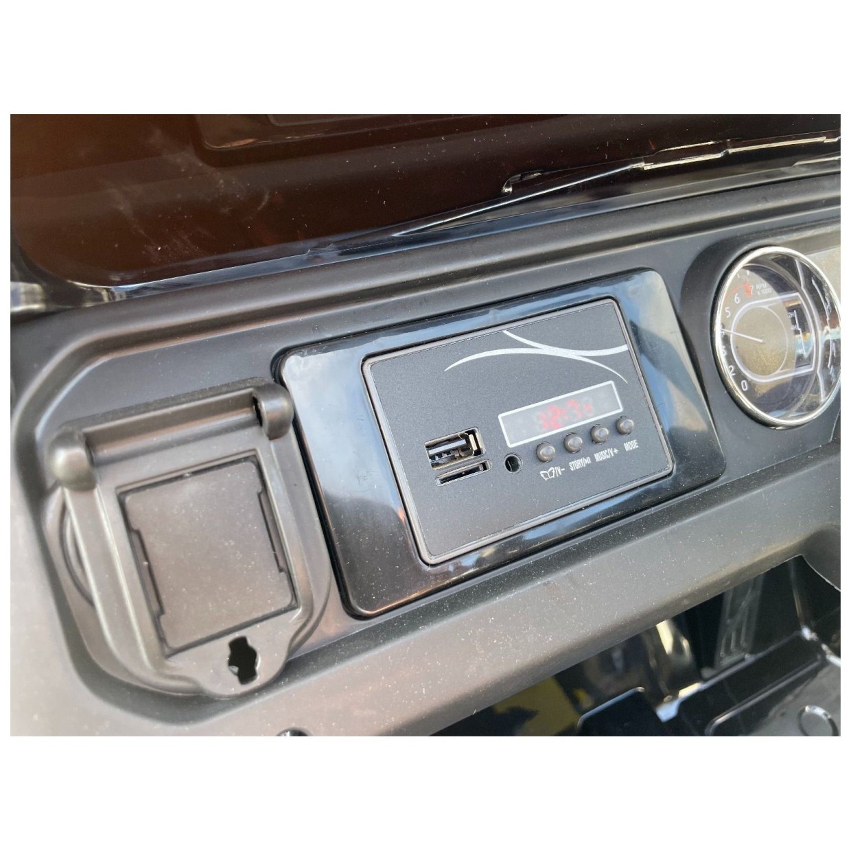 12V JEEP Wrangler RUBICON 4x4 Li - avto na akumulator, zelen