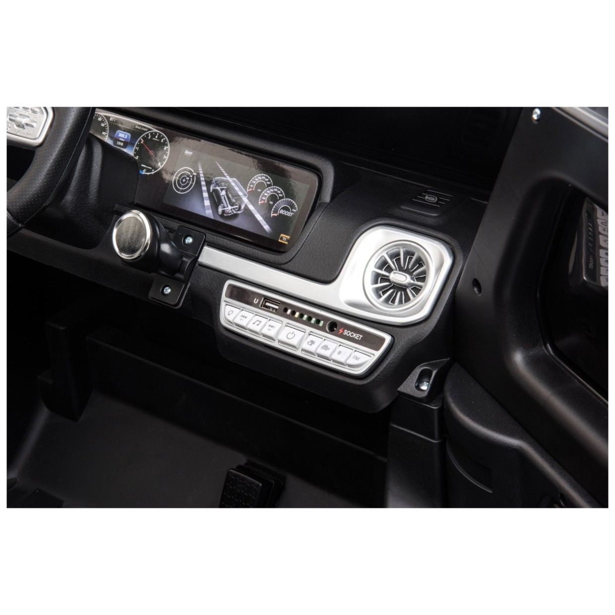 18V Mercedes-Benz G63 AMG 4x4, 200W - auto na akumulator, crni 18V Mercedes-Benz G63 AMG 4x4, 200W - auto na akumulator, crni