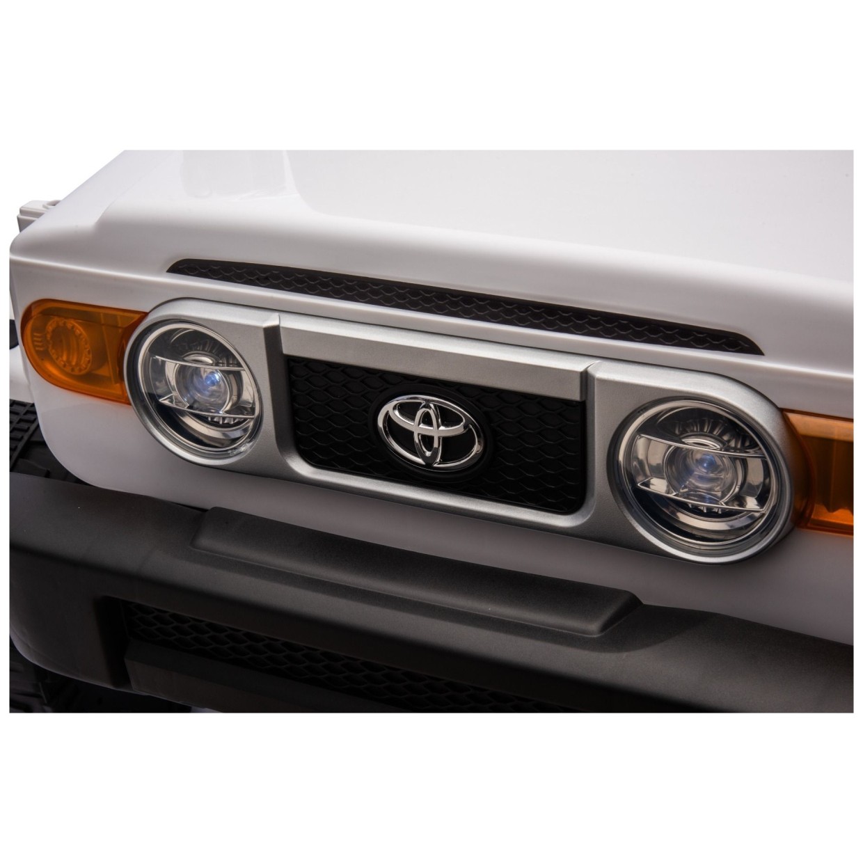 22V avto na daljinca 4x4 Toyota FJ Cruiser XXL, li-ion, bel