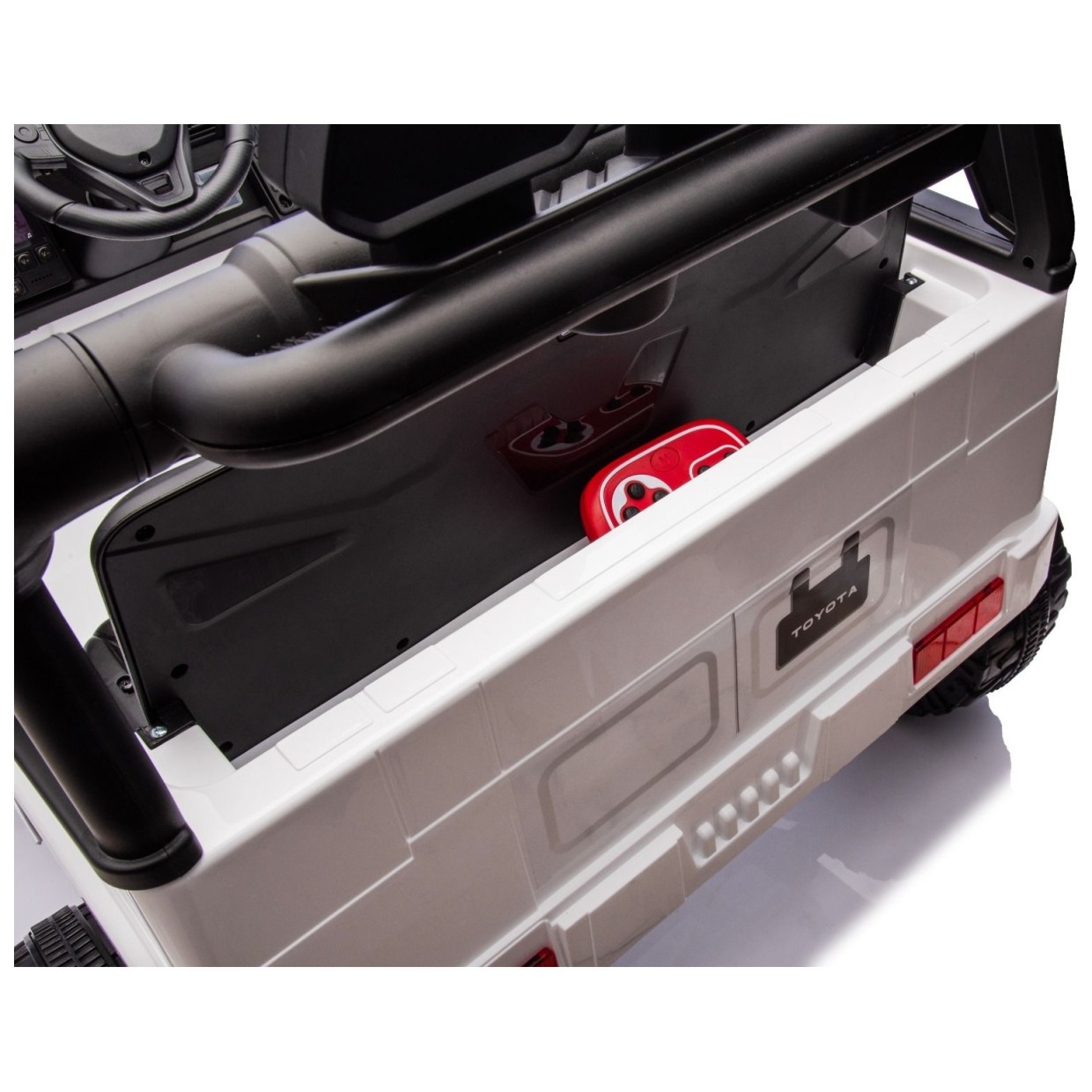 22V avto na daljinca 4x4 Toyota FJ Cruiser XXL, li-ion, bel