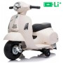 7,2V motor za otroke Vespa GTS Li-Ion, 30W, usnje, bela 7,2V motor za otroke Vespa GTS Li-Ion, 30W, usnje, bela