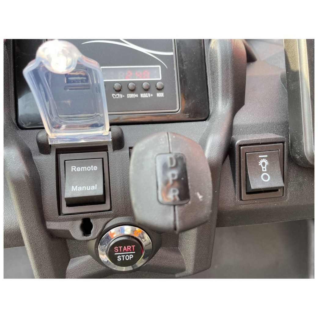 12V CAM-AM MAVERICK - otroški avto na akumulator 4x4, rdeč 12V CAM-AM MAVERICK - otroški avto na akumulator 4x4, rdeč