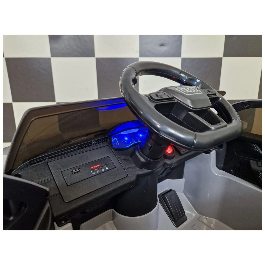 Avto na akumulator 12V Audi RS6 Nardo Grey Avto na akumulator 12V Audi RS6 Nardo Grey