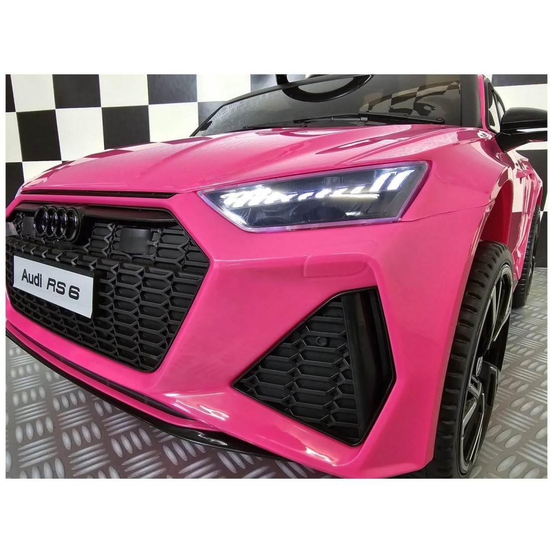Avto na akumulator 12V Audi RS6 Pink Avto na akumulator 12V Audi RS6 Pink