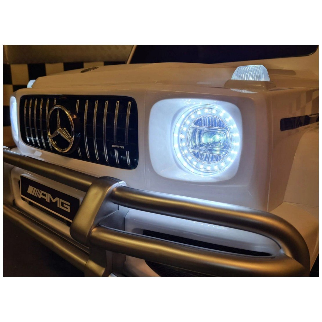 24V Mercedes G63 - otroški avto na akumulator, bel
