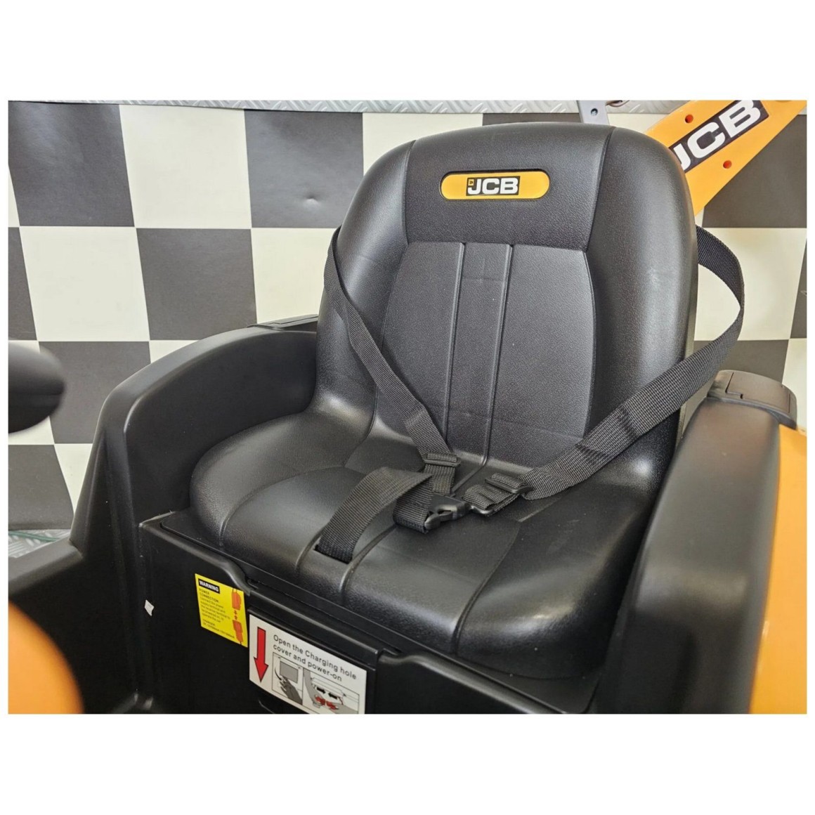 Otroški bager JCB SITEMASTER 12V