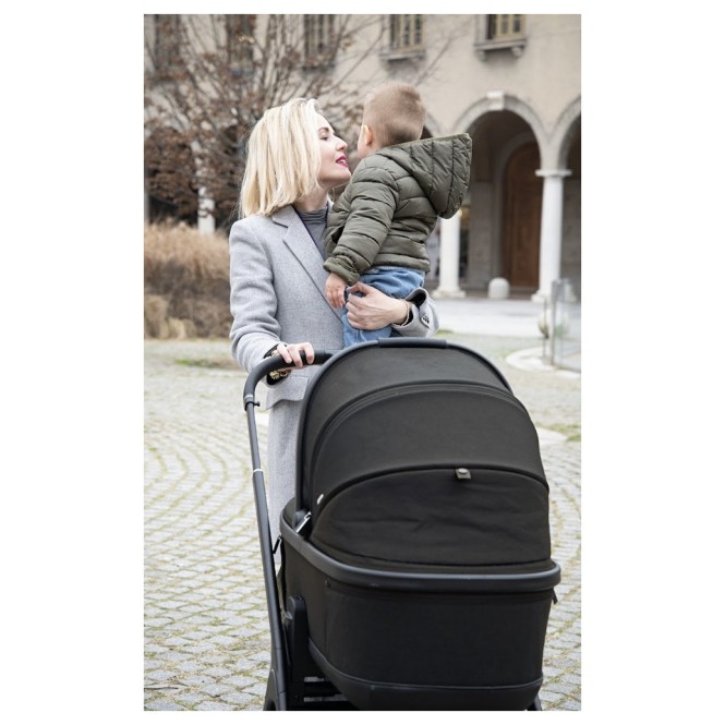 COMMANDER Onyx Black Foppapedretti otroški voziček 3v1