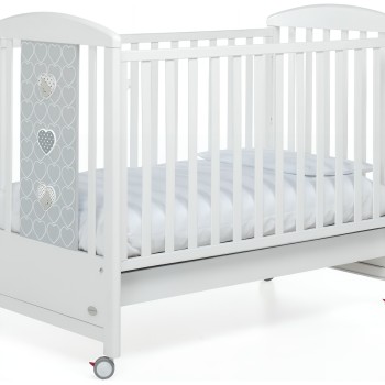 Lesena otroška postelja LOVELY Lesena otroška postelja LOVELY