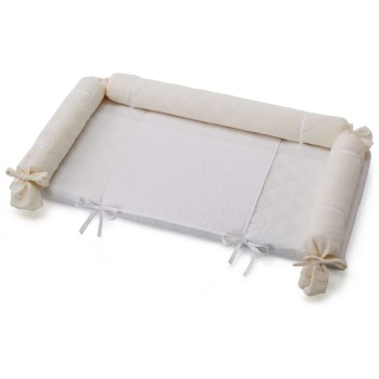 Previjalna podloga za komodo Montessori Burro