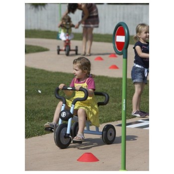 Tricikel s pedali LINEA PILOT 100 WALKER ACTIVE