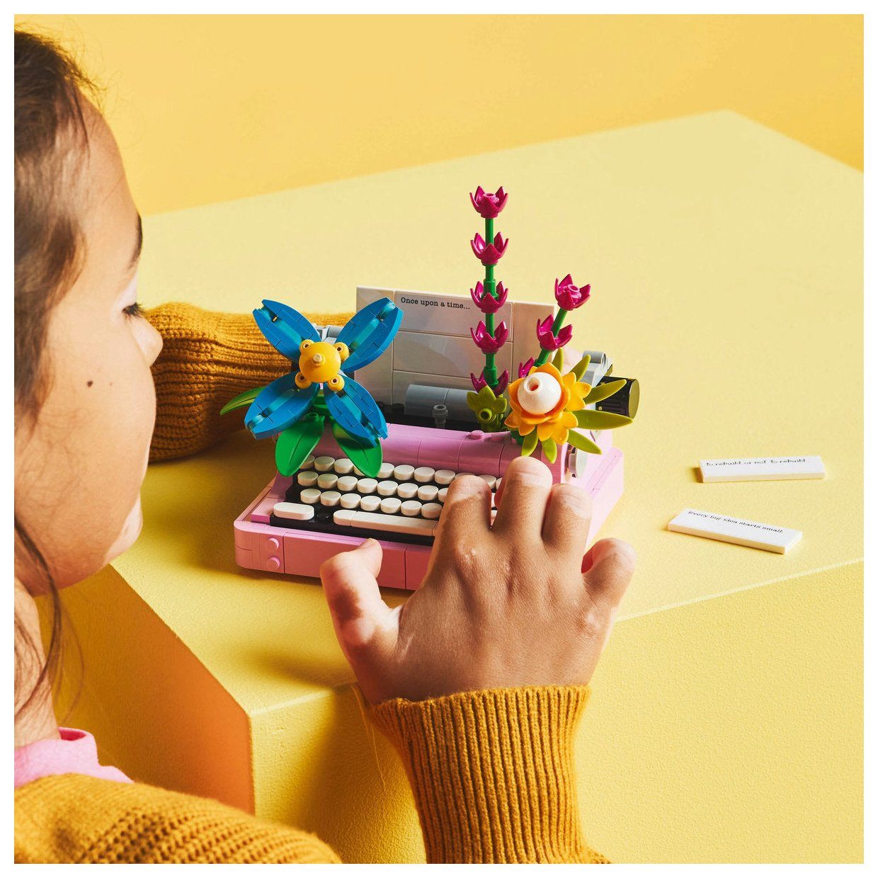 Lego® Creator 31169 Pisalni stroj s cvetlicami