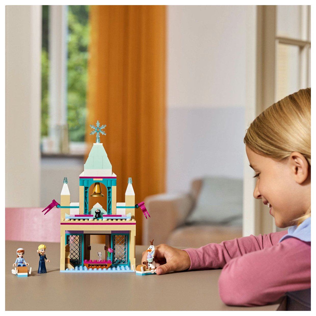 Lego® Disney Princess™ 43265 Arendellski grad v Ledenem kraljestvu Lego® Disney Princess™ 43265 Arendellski grad v Ledenem kraljestvu