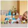 Lego® Disney Princess™ 43275 Pepelkin grad in kočija s konjsko vprego