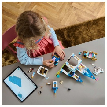 Lego® Disney Princess™ 43275 Pepelkin grad in kočija s konjsko vprego