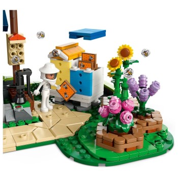 Lego® Friends 42669 Čebelarjeva hiša in cvetlični vrt Lego® Friends 42669 Čebelarjeva hiša in cvetlični vrt