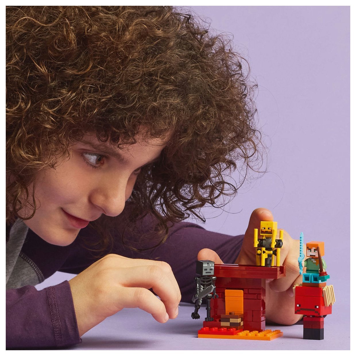 Lego® Minecraft® 21266 Bitka z lavo v Netherju Lego® Minecraft® 21266 Bitka z lavo v Netherju