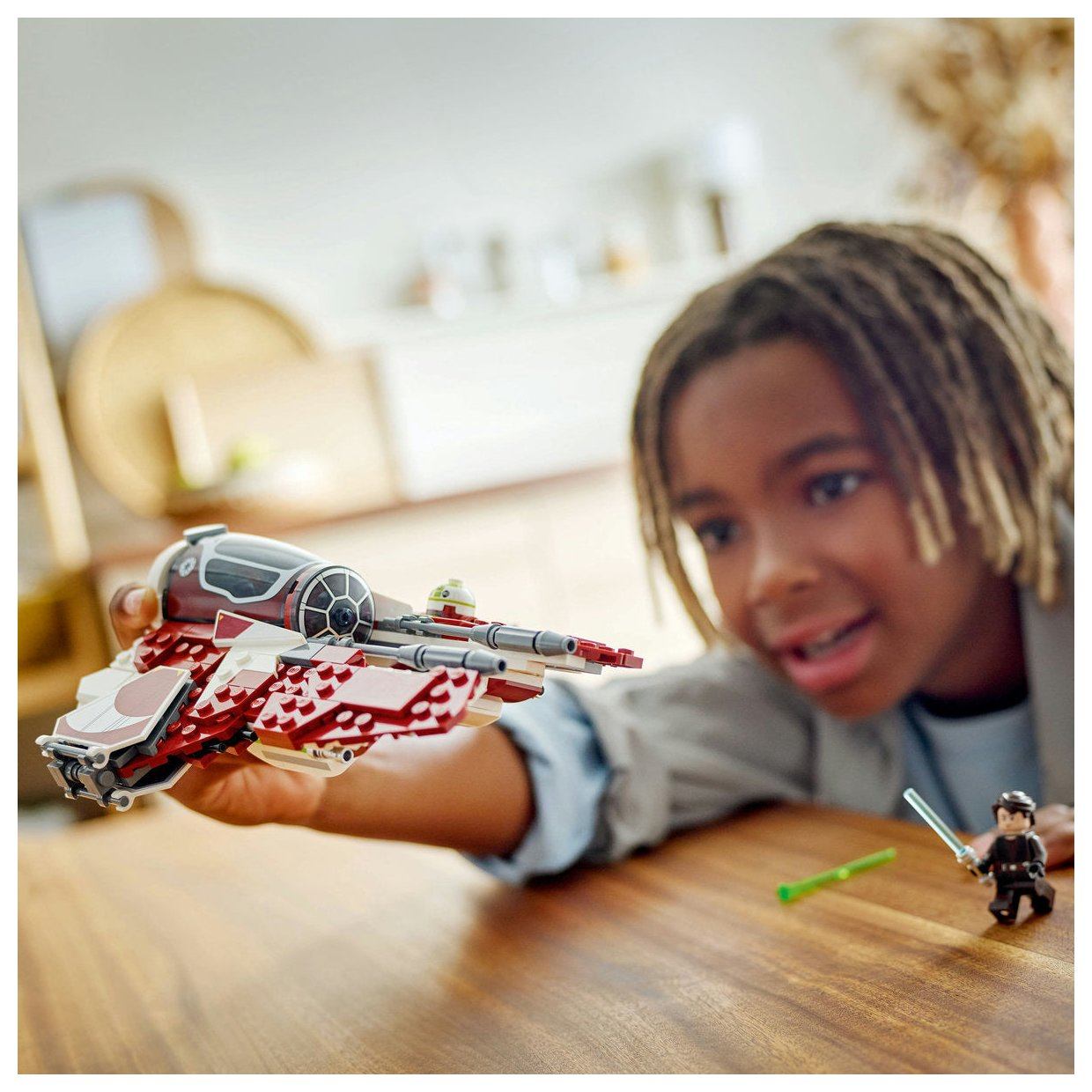 Lego® Star Wars™ 75401 Ahsokin jedijevski prestreznik™