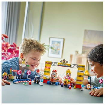 Lego® Super Mario™ 72036 Mario Kart™ – Baby Peach in Grand Prix