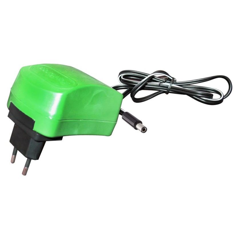 Polnilec akumulatorja 6V  - JACK priključek