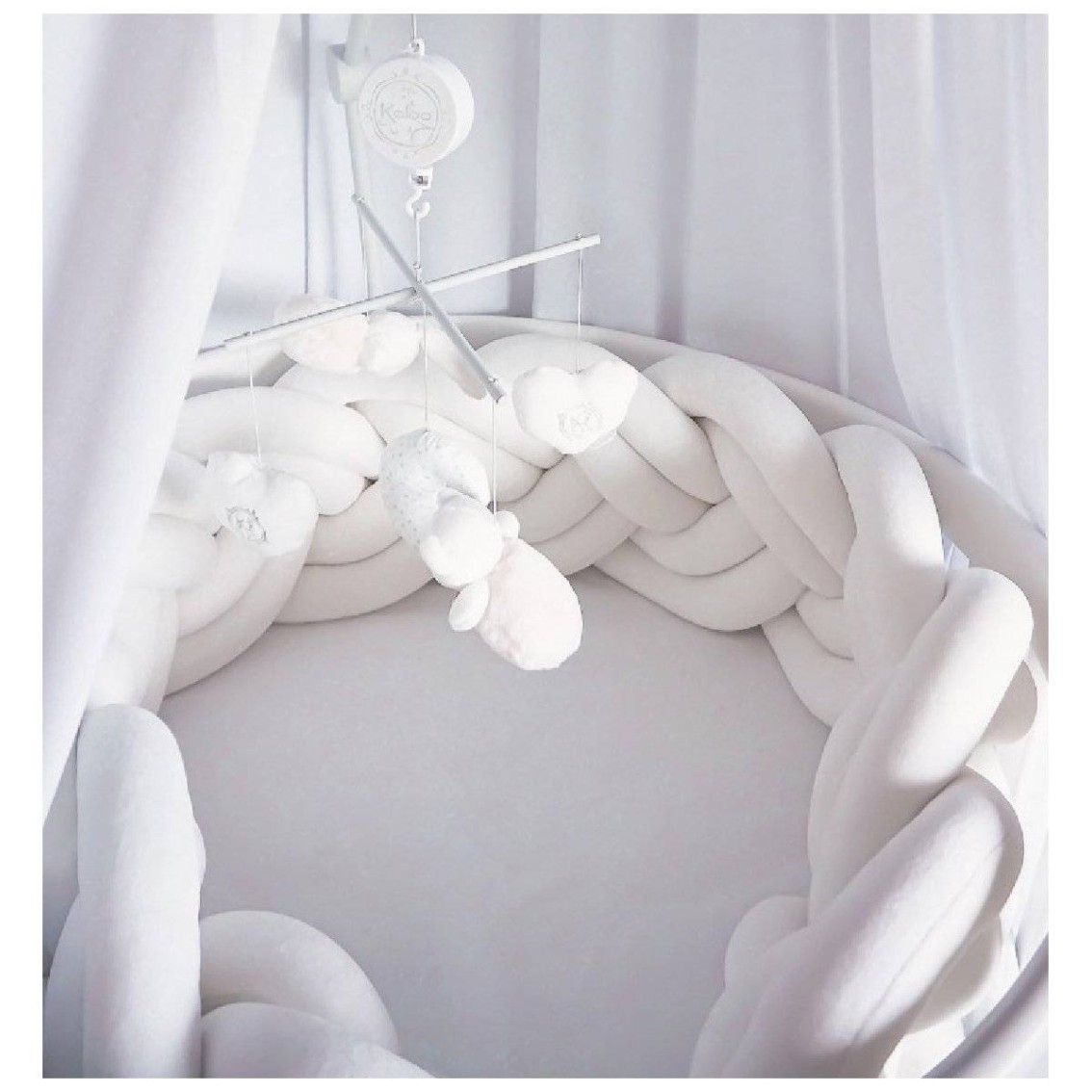 Dvojna obroba za otroško posteljo Pliš BELA 240cm