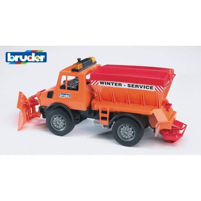 Bruder tovornjak MB Unimog s snežnim plugom Bruder tovornjak MB Unimog s snežnim plugom