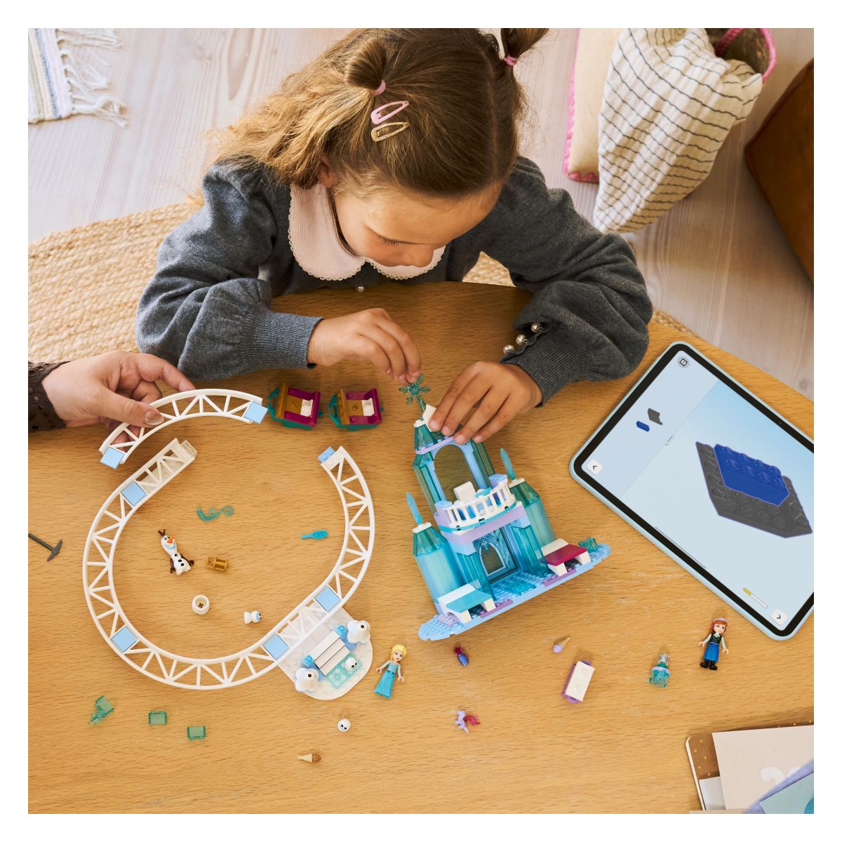 Kocke Disney Princess Elzin ledeni grad in pustolovščina z vožnjo po snegu 43281