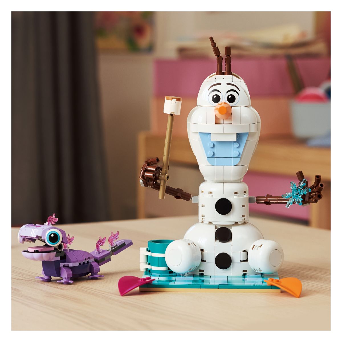 Kocke Disney Princess Olaf in Bruni se zabavata na pikniku 43287